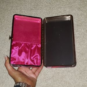 Tarte magnetic brush case